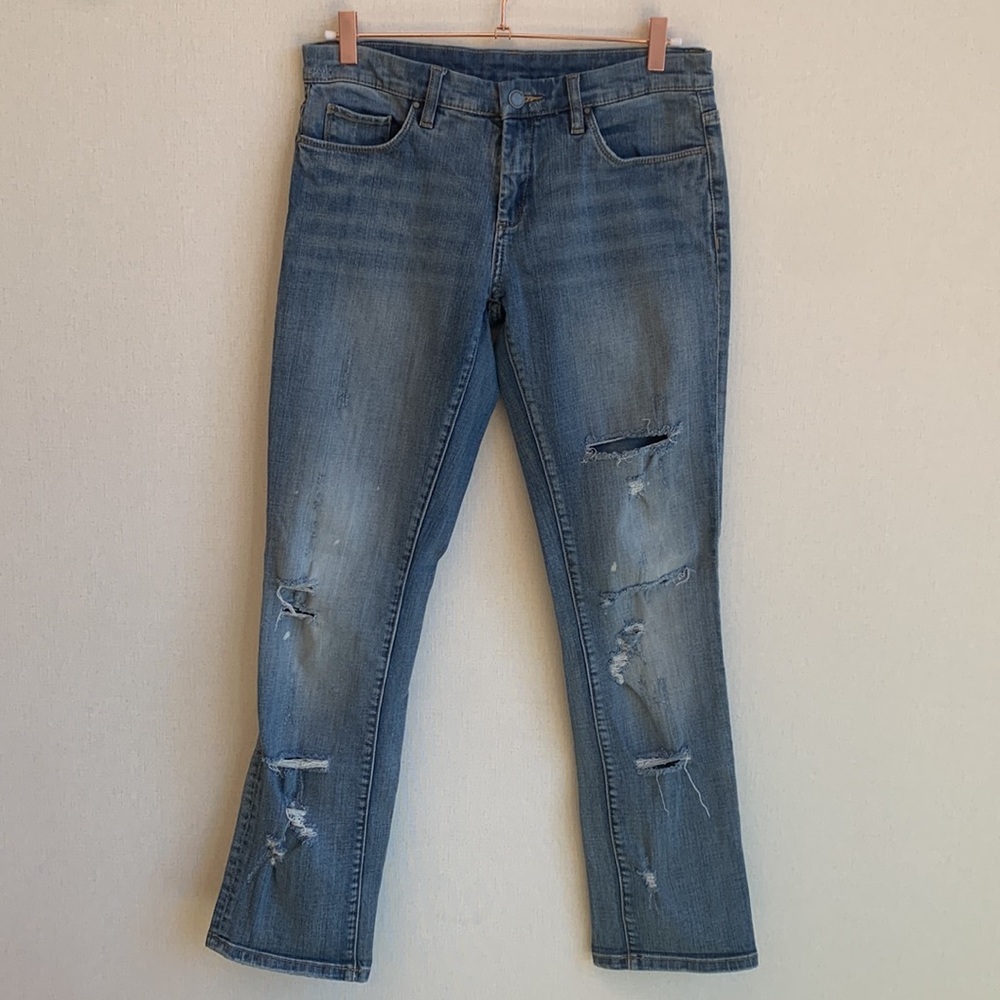 🎉HP🎉 [Blank NYC] Distressed Straight Leg Jeans • Sz 28